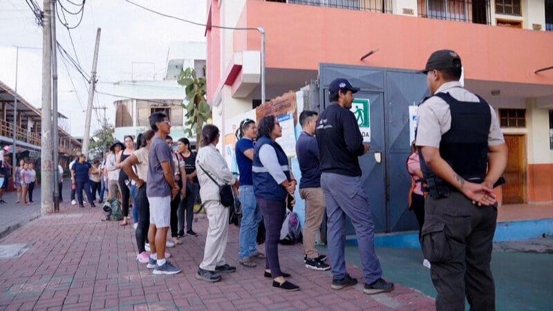 Ecuador_s_Presidential_Hopefuls_Clash_in_Heated_Pre_Runoff_Debate_poster - Khabar Asia Ecuador_s_Presidential_Hopefuls_Clash_in_Heated_Pre_Runoff_Debate video poster