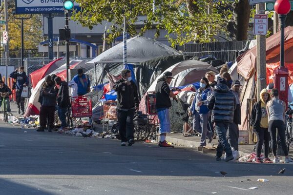 Fentanyl Tariffs: U.S. Accountability or Trade Tactic? Fentanyl_Tariffs__U_S__Accountability_or_Trade_Tactic_