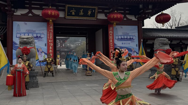 Huaqing_Palace_Revives_Tang_Dynasty_Splendor_with_Grand_Ceremony video poster