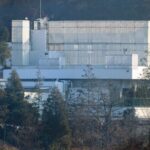 Impeached_ROK_President_Yoon_Suk_yeol_Released_Ahead_of_Trial video poster