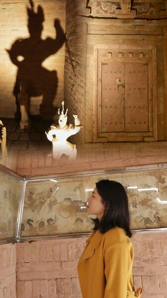 Journey_Through_Time__Luoyang_s_Ancient_Tombs_Museum_Unveils_China_s_History video poster