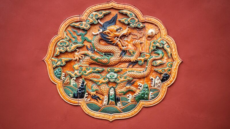 Master_Painter_Bian_Jingyi_Showcases_Traditional_Dragon_Art_in_Beijing_poster - Khabar Asia Master_Painter_Bian_Jingyi_Showcases_Traditional_Dragon_Art_in_Beijing video poster