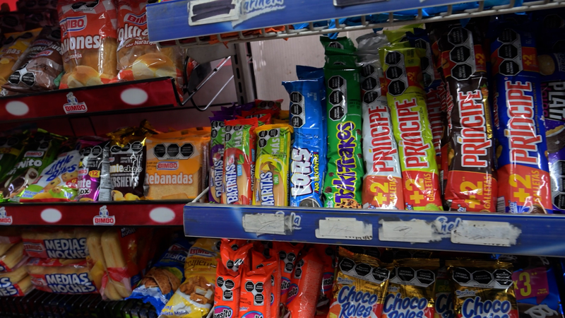 Mexico_Implements_School_Junk_Food_Ban_to_Combat_Childhood_Obesity video poster