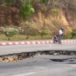 Myanmar_Earthquake_Survivors_Urge_Aid_After_Capital_Rocked_by_7_7_Quake_poster - Khabar Asia Myanmar_Earthquake_Survivors_Urge_Aid_After_Capital_Rocked_by_7_7_Quake video poster