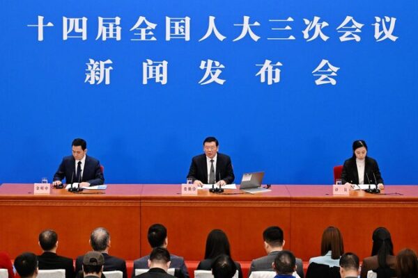 NPC Spokesperson: China’s People’s Congress System Ensures Long-term Social Stability NPC_Spokesperson__China_s_People_s_Congress_System_Ensures_Long_term_Social_Stability video poster