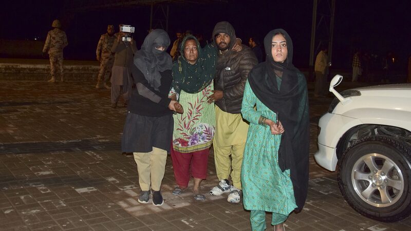 Pakistan_Train_Hostage_Rescue__155_Freed_as_Anti_Terror_Ops_Intensify - Khabar Asia Pakistan_Train_Hostage_Rescue__155_Freed_as_Anti_Terror_Ops_Intensify