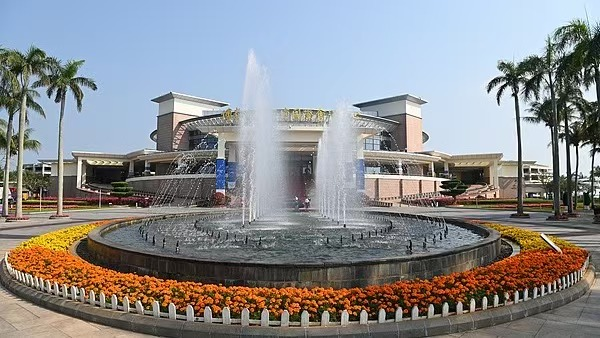 Boao Forum Draws Global Leaders to Chart Asia’s Economic Future video poster