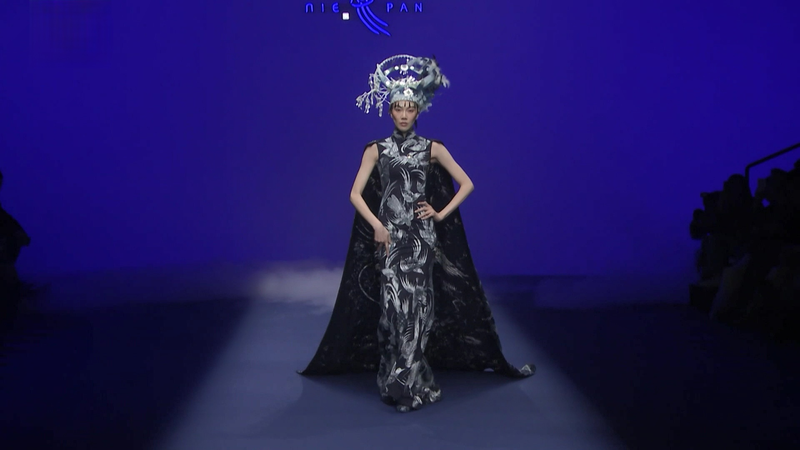 Reviving_Heritage__Guizhou_s_Craftsmanship_Shines_at_China_Fashion_Week_poster - Khabar Asia Reviving_Heritage__Guizhou_s_Craftsmanship_Shines_at_China_Fashion_Week video poster