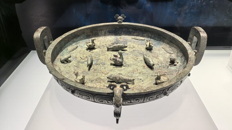 Shanghai_Museum_Unveils_3_600_Years_of_Bronze_Majesty