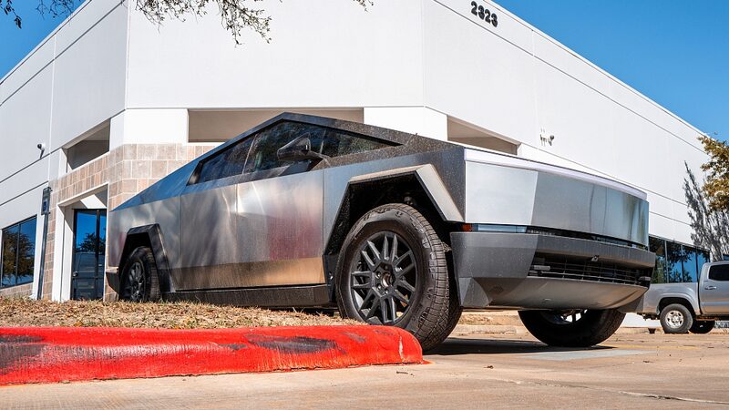 Tesla_Recalls_Cybertrucks_Over_Safety_Concerns - Khabar Asia Tesla_Recalls_Cybertrucks_Over_Safety_Concerns