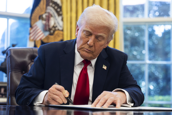 Trump_s_Auto_Tariffs_Ignite_Global_Trade_Tensions