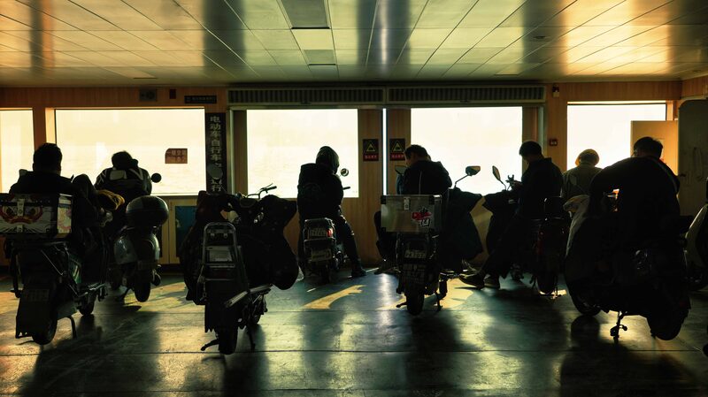 Wuhan_s_Historic_Ferry_Commutes_Navigate_Modern_Life_poster - Khabar Asia Wuhan_s_Historic_Ferry_Commutes_Navigate_Modern_Life video poster
