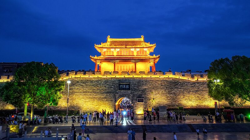 Xiangyang_s_Nightscape_Shines_as_a_Cinematic_Gem_poster - Khabar Asia Xiangyang_s_Nightscape_Shines_as_a_Cinematic_Gem video poster