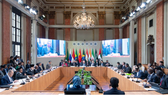 China Champions Multilateral Reforms at BRICS Meeting Amid Global Trade Shifts China_Champions_Multilateral_Reforms_at_BRICS_Meeting_Amid_Global_Trade_Shifts