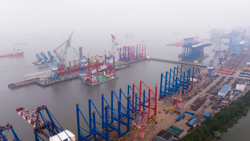 China_Delivers_World_s_First_24_000_TEU_LNG_Dual_Fuel_Ship_to_France