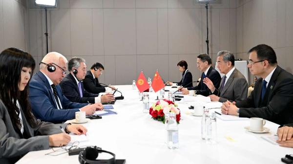 China, Kyrgyzstan Strengthen Ties with Trade, Infrastructure Pacts China__Kyrgyzstan_Strengthen_Ties_with_Trade__Infrastructure_Pacts