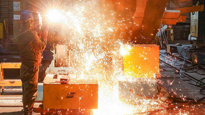 China_s_Resilient_Economy_Draws_Global_Investor_Confidence video poster