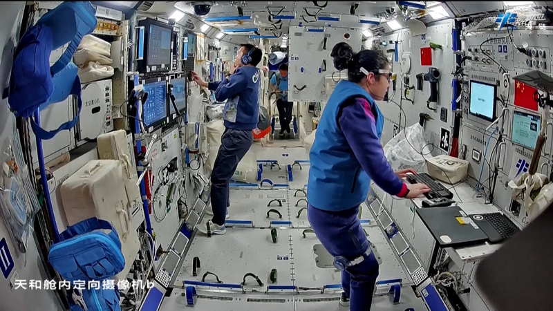 China_s_Shenzhou_19_Crew_Prepares_for_Earth_Return_After_150_Day_Mission - Khabar Asia China_s_Shenzhou_19_Crew_Prepares_for_Earth_Return_After_150_Day_Mission