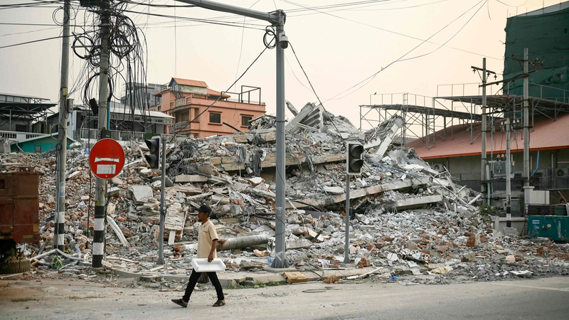 Chinese_Rescuers_Deliver_Critical_Aid_in_Myanmar_Quake_Zone