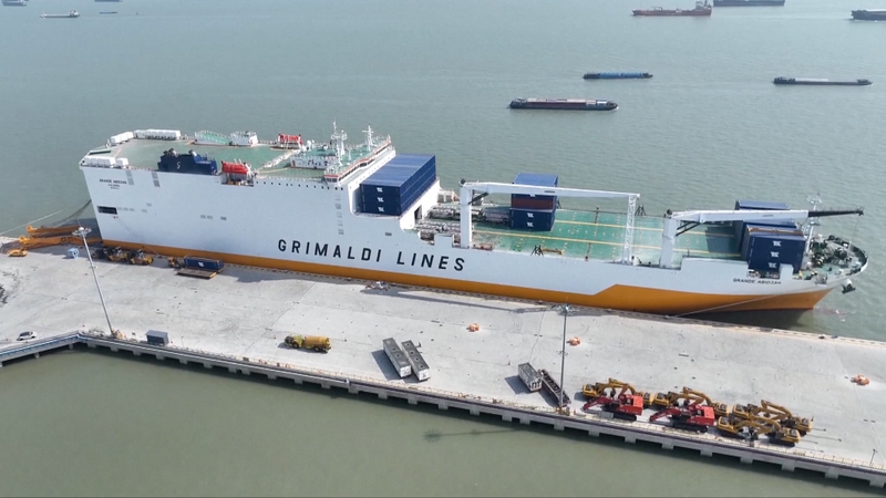 First_Direct_Yangtze_Basin_Africa_Shipping_Route_Launched video poster