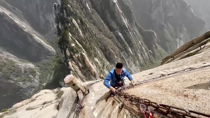 Huashan_Mountain_Skywalk_Upgraded__Safer_Thrills_Await_Adventurers_poster - Khabar Asia Huashan_Mountain_Skywalk_Upgraded__Safer_Thrills_Await_Adventurers video poster