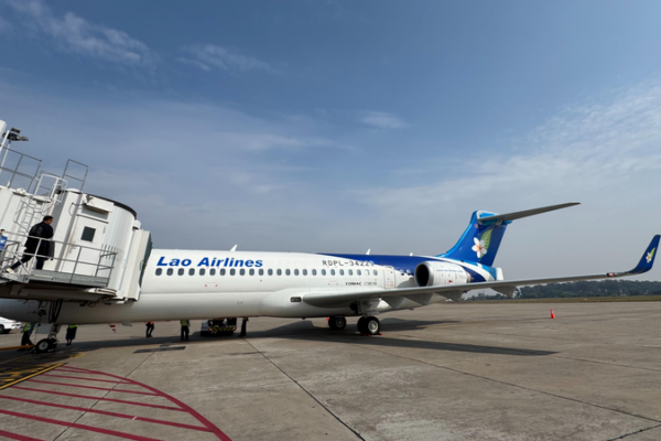 Lao Airlines Launches China’s C909 Aircraft with Historic Maiden Flight Lao_Airlines_Launches_China_s_C909_Aircraft_with_Historic_Maiden_Flight