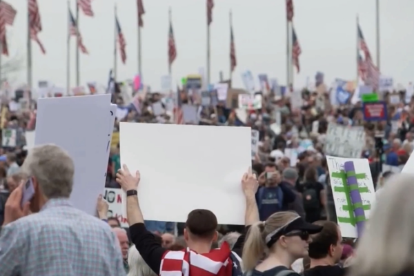 Massive_U_S__Protests_Challenge_Trump_Policies__Global_Recession_Fears_Grow video poster