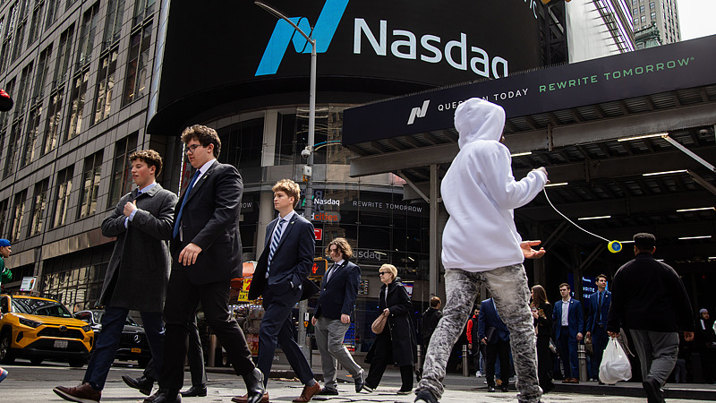 Nasdaq_Enters_Bear_Market_as_Trade_Fears_Roil_Global_Economy