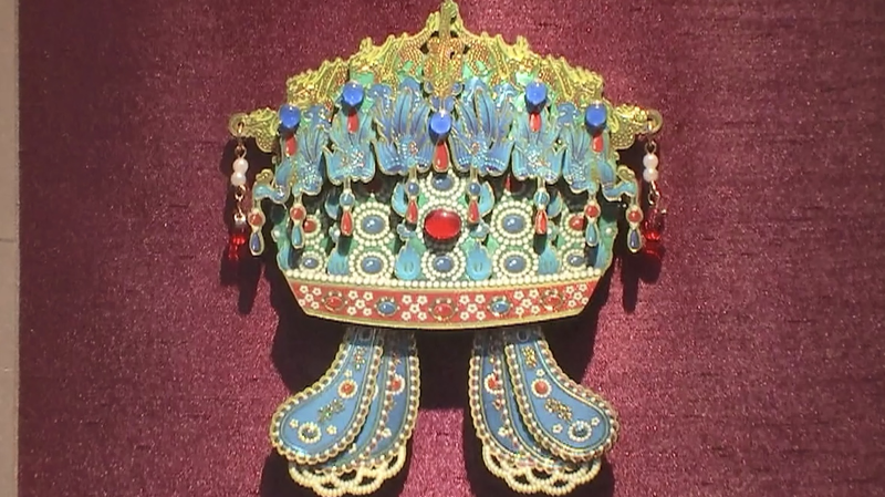 Phoenix Coronet Fever Sweeps Beijing’s National Museum Phoenix_Coronet_Fever_Sweeps_Beijing_s_National_Museum video poster