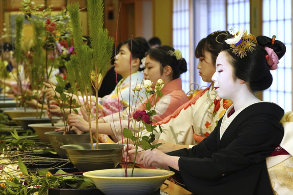 Chinese Roots in Japan’s Timeless Arts: A Cultural Legacy Chinese Roots in Japan’s Timeless Arts: A Cultural Legacy