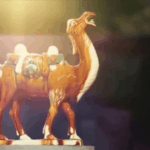 Reviving_Tang_Sancai__Ancient_Glazed_Pottery_Meets_Modern_Innovation - Khabar Asia Reviving_Tang_Sancai__Ancient_Glazed_Pottery_Meets_Modern_Innovation