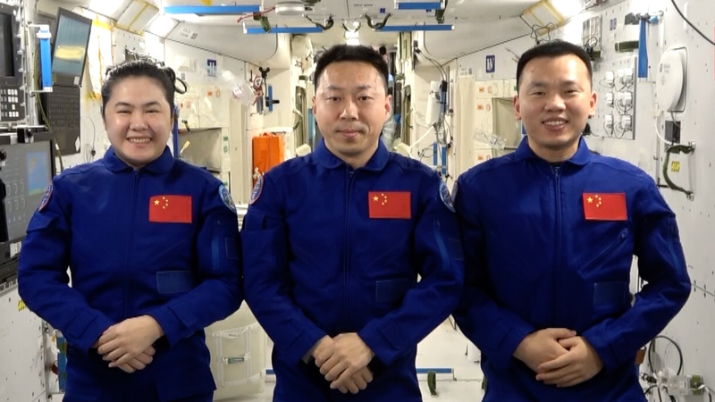 Shenzhou_19_Crew_Welcomes_Successors_Ahead_of_Historic_Space_Day_Launch_poster - Khabar Asia Shenzhou_19_Crew_Welcomes_Successors_Ahead_of_Historic_Space_Day_Launch video poster