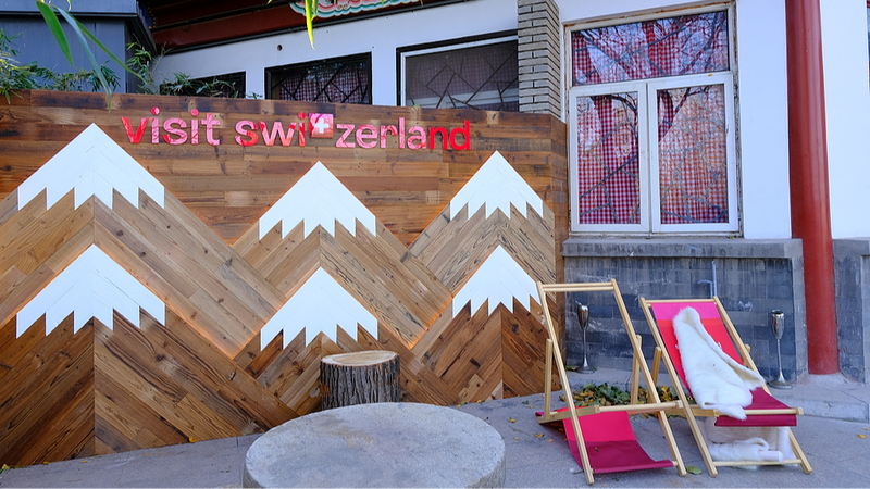 Swiss_Chinese_Fusion_Chalet_Debuts_on_Beijing_s_Houhai_Lake - Khabar Asia Swiss_Chinese_Fusion_Chalet_Debuts_on_Beijing_s_Houhai_Lake