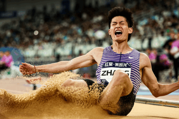 China’s Zhang Mingkun Leaps to Diamond League Victory in Xiamen Opener China’s Zhang Mingkun Leaps to Diamond League Victory in Xiamen Opener