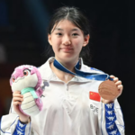 Teen_Fencer_Pan_Qimiao_Secures_Bronze_at_Junior_World_Championships - Khabar Asia Teen_Fencer_Pan_Qimiao_Secures_Bronze_at_Junior_World_Championships