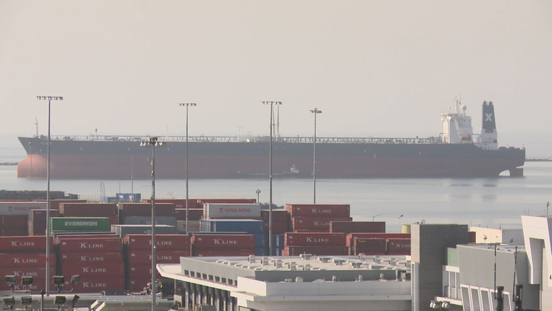 US Considers Scaling Back Chinese Shipping Fees Amid Business Concerns US_Considers_Scaling_Back_Chinese_Shipping_Fees_Amid_Business_Concerns video poster