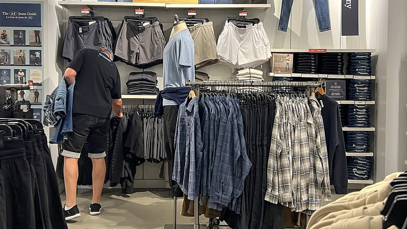 US_Tariff_Shifts_Fuel_Market_Uncertainty__Reports_Show_poster - Khabar Asia US_Tariff_Shifts_Fuel_Market_Uncertainty__Reports_Show video poster