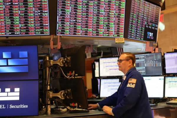 U.S. Tariff Policy Sparks Global Economic Uncertainty U_S__Tariff_Policy_Sparks_Global_Economic_Uncertainty