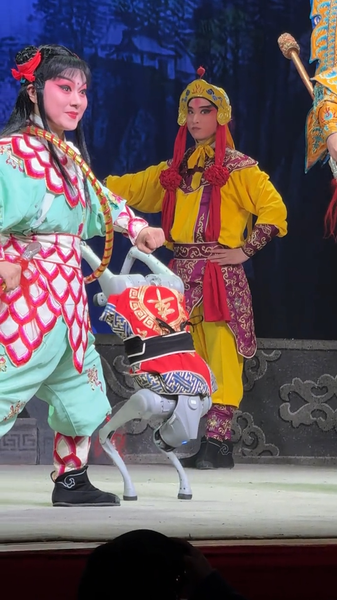 Wu_Opera_Merges_Myth___Tech_with_Robotic_Xiaotian_Quan video poster