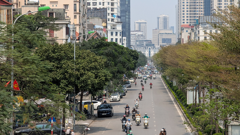 Xi Jinping Lands in Hanoi to Strengthen China-Vietnam Ties Xi_Jinping_Lands_in_Hanoi_to_Strengthen_China_Vietnam_Ties
