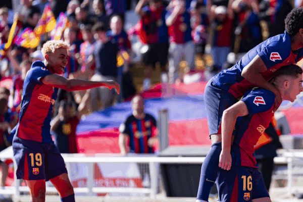 Barcelona Edges Real Madrid in Thriller to Near La Liga Glory Barcelona_Edges_Real_Madrid_in_Thriller_to_Near_La_Liga_Glory