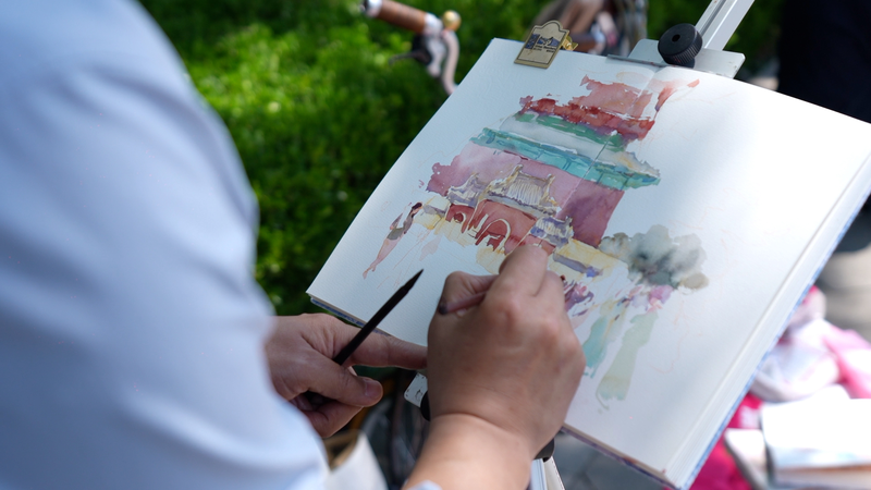 Beijing_s_Urban_Sketchers_Preserve_Cityscape_Artistry_Over_a_Decade video poster