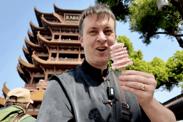 British Vlogger Bridges Cultures Through Authentic Journey Across China British_Vlogger_Bridges_Cultures_Through_Authentic_Journey_Across_China video poster