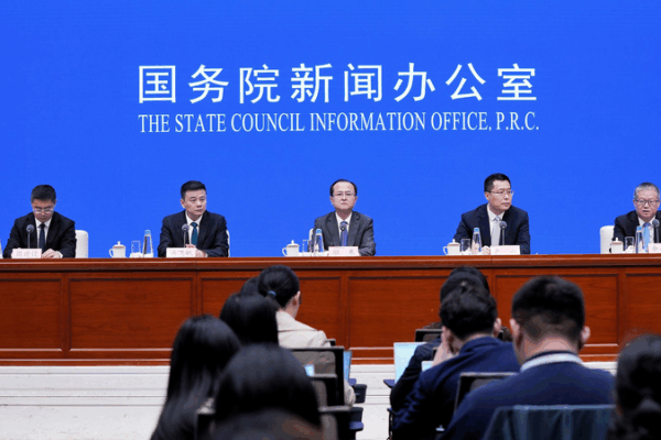 China-CEEC Trade & Investment Boom: Opportunities Ahead China_CEEC_Trade___Investment_Boom__Opportunities_Ahead
