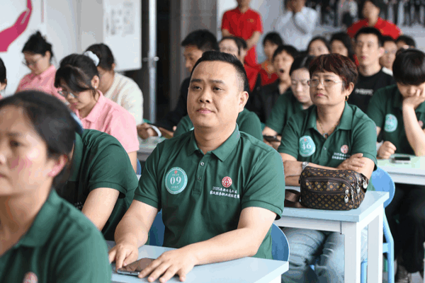 China Expands Domestic Service Training to Meet Growing Demand China_Expands_Domestic_Service_Training_to_Meet_Growing_Demand
