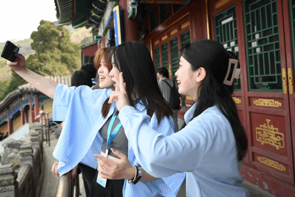 China Reaffirms Cross-Strait Engagement Amid Taiwan Criticism China_Reaffirms_Cross_Strait_Engagement_Amid_Taiwan_Criticism