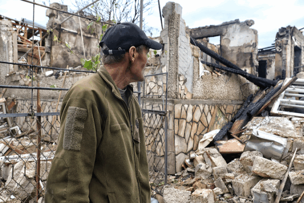 China Urges Russia-Ukraine Peace Talks Amid Escalating Tensions China_Urges_Russia_Ukraine_Peace_Talks_Amid_Escalating_Tensions