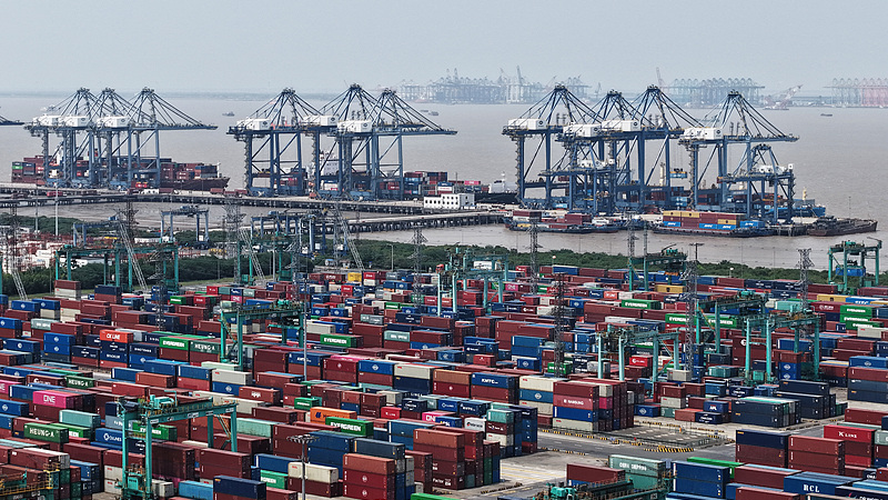 China_s_April_Trade_Surges_5_6__as_Exports_Climb