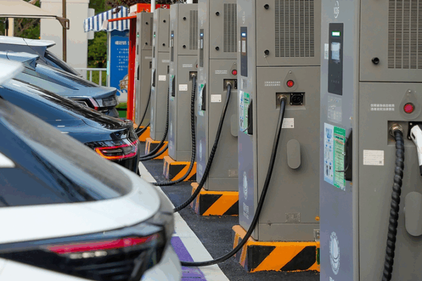 China’s Auto Industry Warns Against NEV Market ‘Involution’ as Price Wars Intensify China_s_Auto_Industry_Warns_Against_NEV_Market__Involution__as_Price_Wars_Intensify