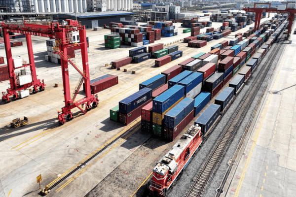 China’s Rail Freight Surge Signals Economic Momentum China_s_Rail_Freight_Surge_Signals_Economic_Momentum
